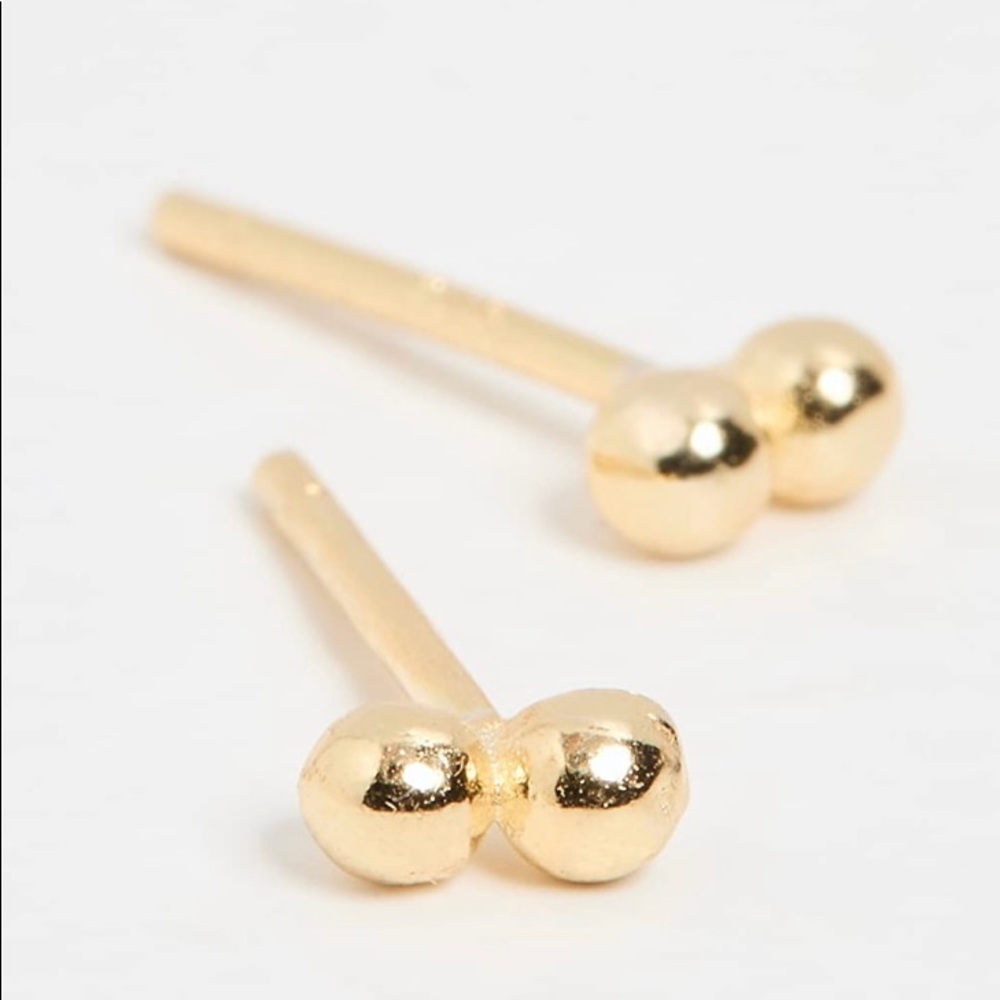 SOLD NWT double ball stud earrings. - Picture 2 of 4